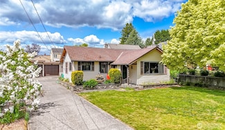 18473 6th Ave NE, Poulsbo, WA 98370