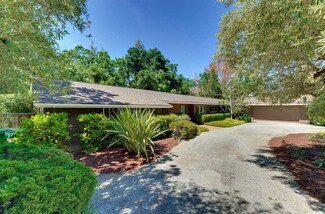 14631 Horseshoe Dr, Saratoga, CA 95070