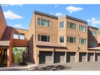 101 Oswego Summit Unit 101, Lake Oswego, OR 97035