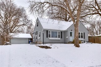 4107 Ardmore Rd, Des Moines, IA 50310