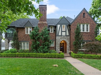 2404 S Woodward Blvd, Tulsa, OK 74114