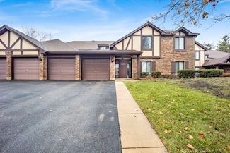 1778 Gloucester Ct Unit A, Wheaton, IL 60189