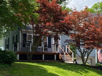 3557 Grandin Rd, Cincinnati, OH 45226
