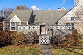 21 Chilmark Dr Unit 21, East Falmouth, MA 02536