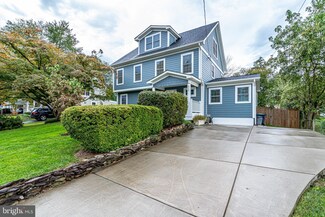 1750 Anderson Rd, Falls Church, VA 22043