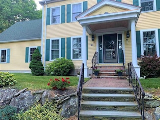 22 Deer Run Rd, North Hampton, NH 03862