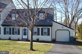 10 David Bair Cir, Strasburg, PA 17579