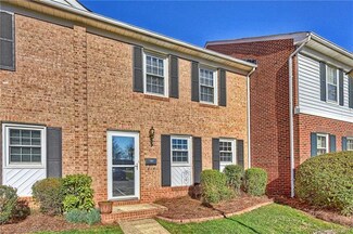 8349 Knights Bridge Rd, Charlotte, NC 28210