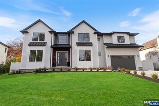 333 Harrison St, Paramus, NJ 07652