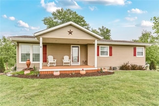 20440 147th St, Basehor, KS 66007