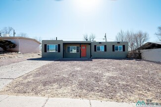 621 Washington Ave, Grants, NM 87020