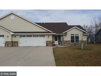 797 E 10th St, Litchfield, MN 55355