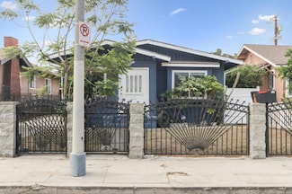 218 W 87th St, Los Angeles, CA 90003
