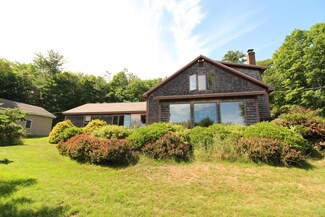 507 Monroe Rd, Winterport, ME 04496