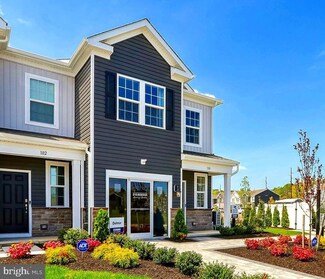 230 Hermosa Dr, Egg Harbor Township, NJ 08234