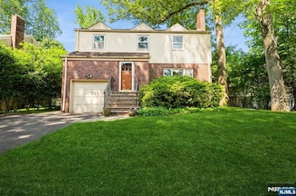 279 Jefferson Ave, Cresskill, NJ 07626