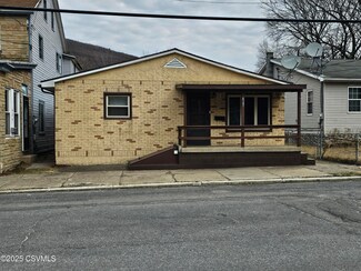 627 Center St, Coal Township, PA 17866