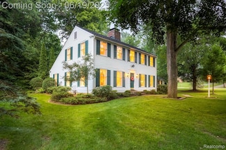 18410 Fermanagh Ct, Northville, MI 48168