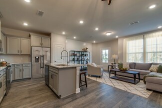 5322 Dayflower Dr, Nashville, TN 37076