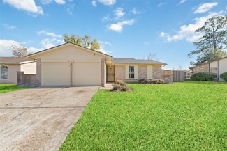 563 Slumberwood Dr, Houston, TX 77013