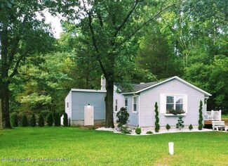 5 Stoney Hill Rd, Cream Ridge, NJ 08514
