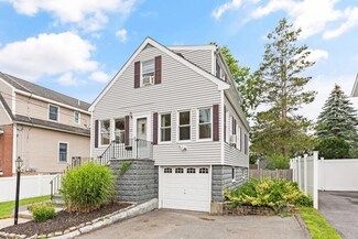 27 Dustin St, Saugus, MA 01906