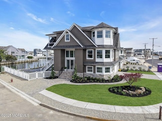 108 Dickman Dr, Lavallette, NJ 08735