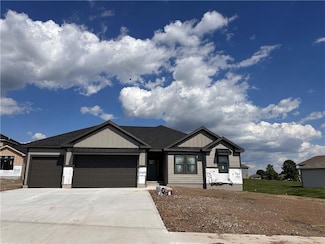 2005 Foxtail Point, Kearney, MO 64060