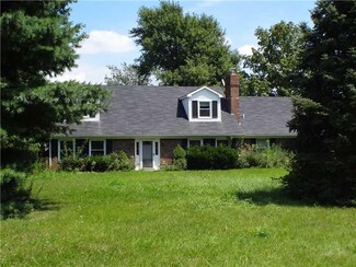 10352 N 400 W, Fountaintown, IN 46130