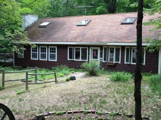 1 Greenwood Rd, Mirror Lake, NH 03853