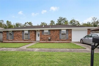 2805 Meraux Ln, Violet, LA 70092