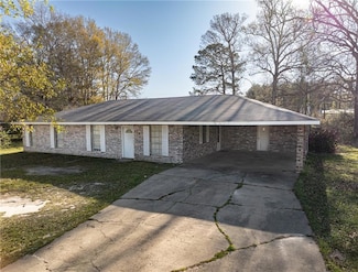 1222 Terry Ln, Oakdale, LA 71463