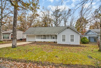123 Lakeshire Dr, Crossville, TN 38558
