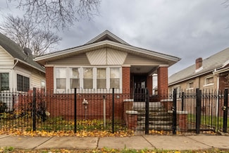 8138 S Harper Ave, Chicago, IL 60619