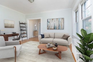 22 Concord Ave Unit 10, Cambridge, MA 02138