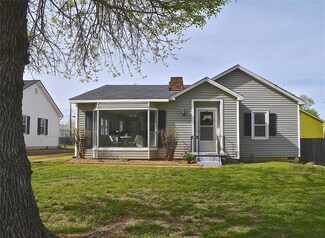 1908 W Cleveland Ave, Guthrie, OK 73044