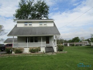 2954 N Downing Rd, Genoa, OH 43430
