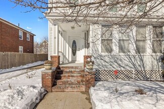 32 Winthrop St, Everett, MA 02149