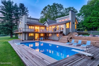 436 Henderson Rd, Williamstown, MA 01267