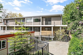 1346 Orleans St, Bellingham, WA 98229