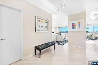6 Horizon Rd Unit 1801, Fort Lee, NJ 07024