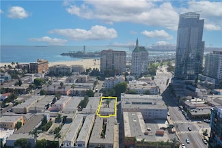 833 E 1st St, Long Beach, CA 90802