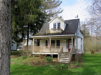 1945 Davis Rd, West Falls, NY 14170