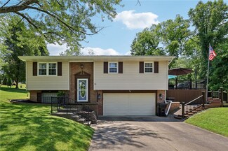 2019 Pine Dr, New Castle, PA 16101