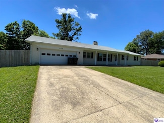 408 W Crocus Dr, Radcliff, KY 40160