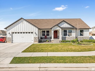 602 E Abajo Peak Dr, Eagle Mountain, UT 84005