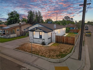 329 F St, Bakersfield, CA 93304