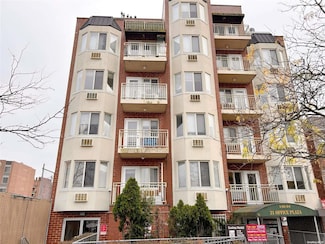 140-24 31st Dr Unit 3A, Flushing, NY 11354