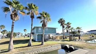 16623 Jolly Roger Rd, Jamaica Beach, TX 77554