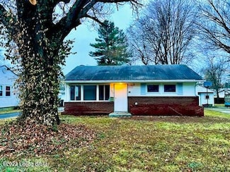 1402 Mark Trail Rd, Louisville, KY 40242